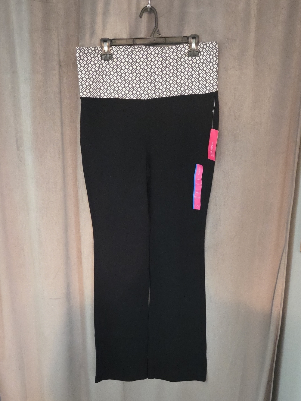 NWT Size Large Xhilaration Black Yoga Pants with Patterned Fold-Over Waistband
